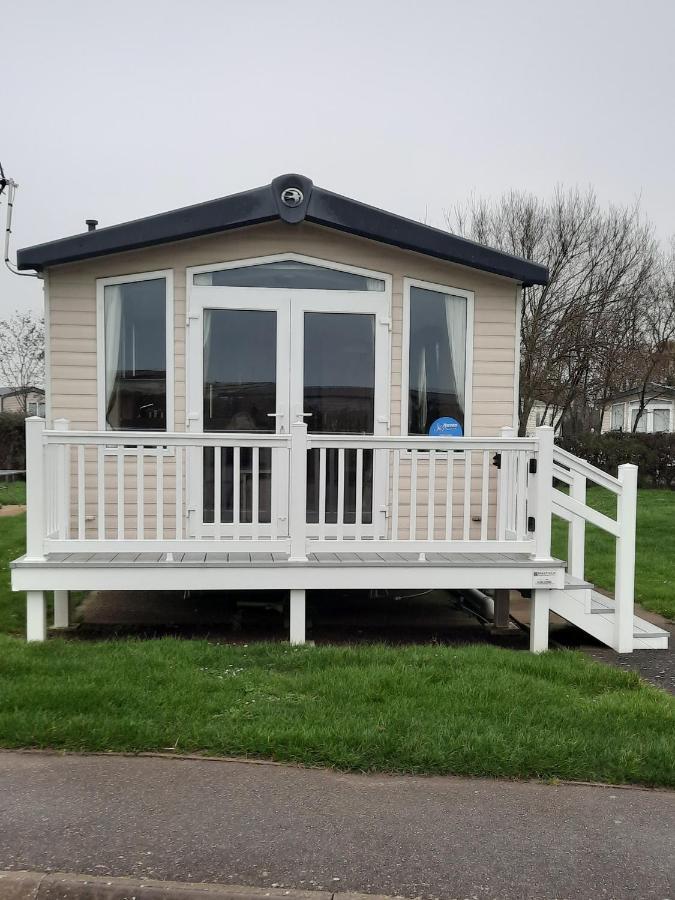 Church Farm Haven Holiday Park Pagham Exterior photo